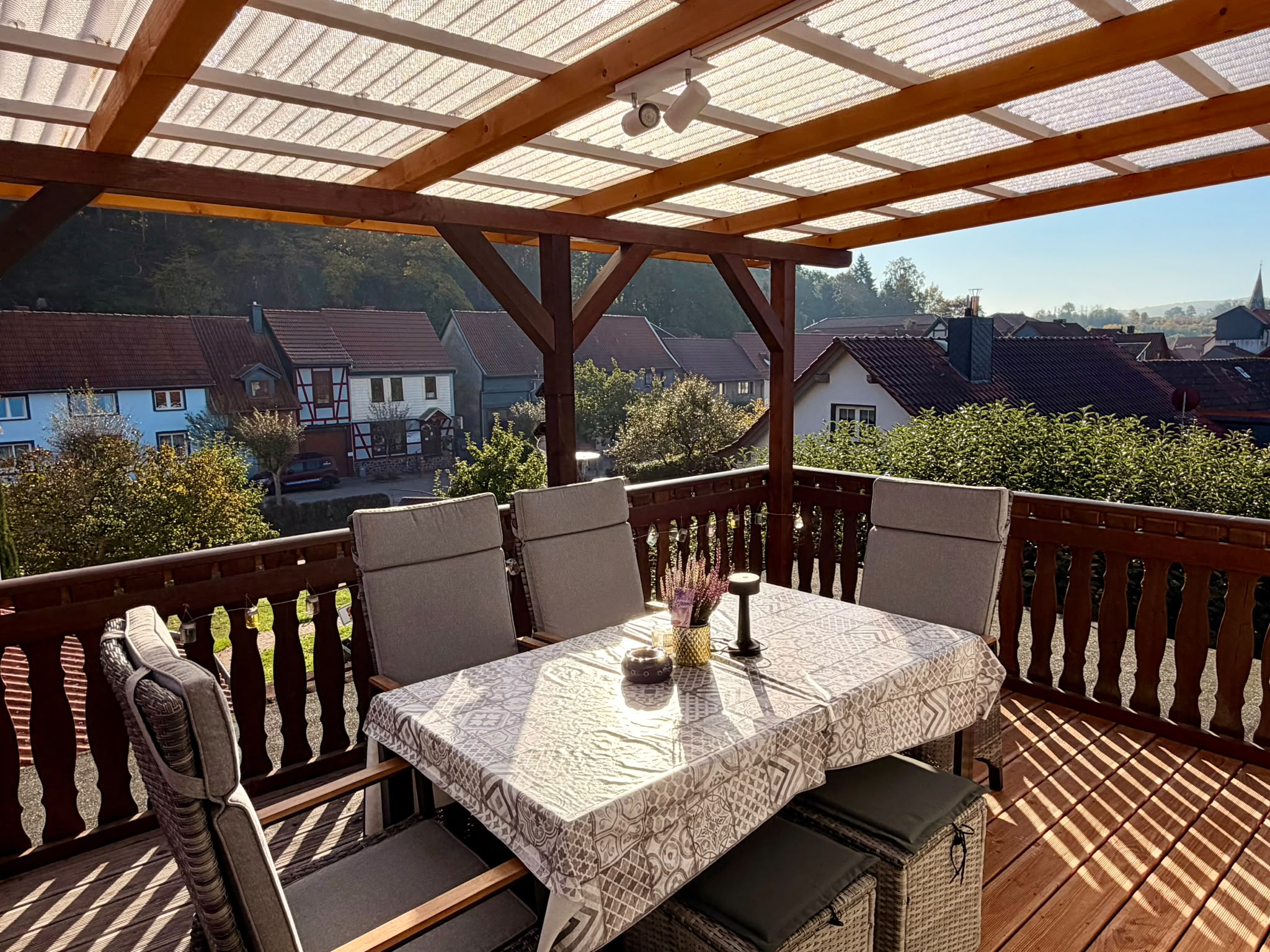 Fruchtboden · die neue, überdachte Terrasse